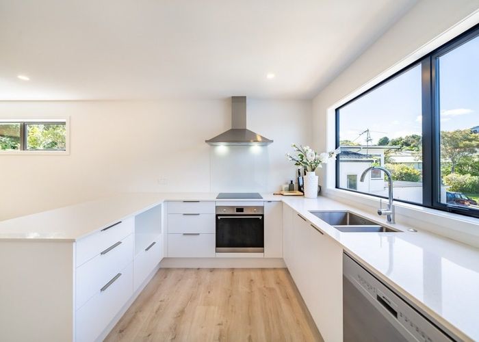  at 11E Barberry Grove, Maungaraki, Lower Hutt