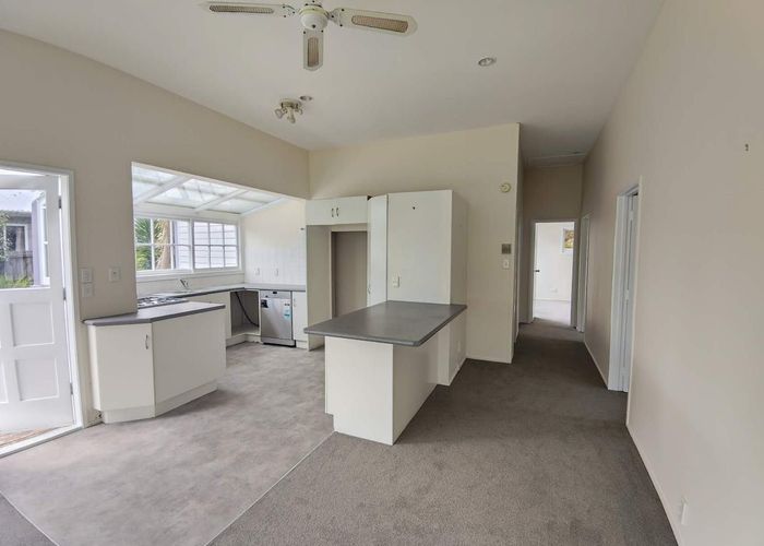  at 3/7 Victor Street, Avondale, Auckland