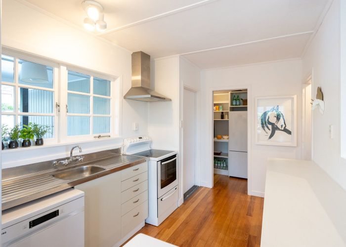  at 8 East Road, Haumoana, Haumoana
