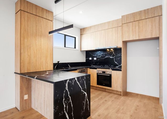  at 2/258 Lake Road, Hauraki, Auckland
