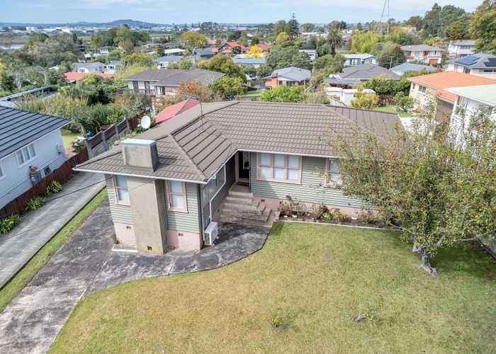  at 59 Tiroroa Ave, Te Atatu South, Waitakere City, Auckland