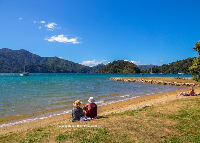  at 6 Brough Place, Ngakuta Bay