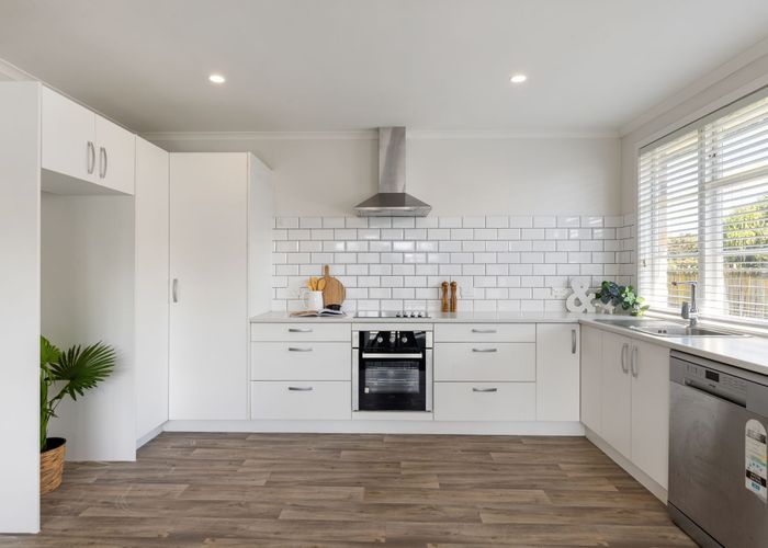  at 83 Heath Street, St Andrews, Hamilton
