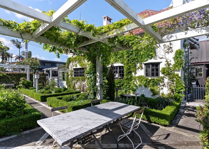  at 14 Rewiti Avenue, Takapuna, North Shore City, Auckland