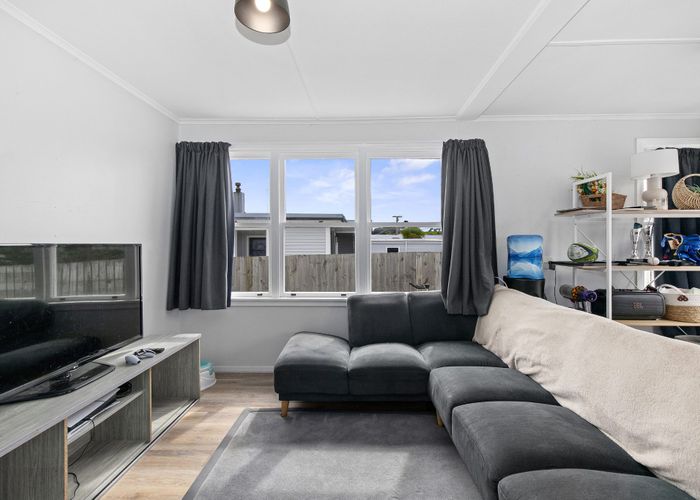  at 9 Morere Street, Titahi Bay, Porirua, Wellington