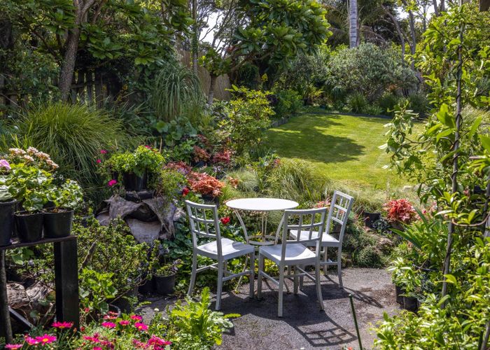  at 1 Crescent Road West, Palm Beach, Waiheke Island, Auckland