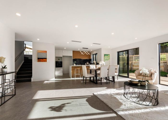  at 16 Millstream Drive, Henderson, Waitakere City, Auckland