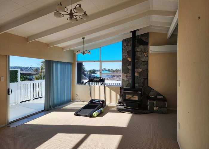  at 24 Megan Avenue, Pakuranga Heights, Manukau City, Auckland