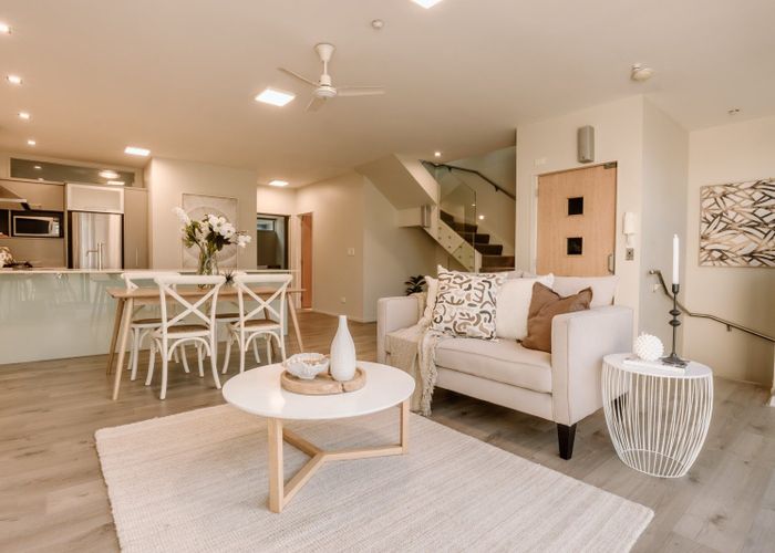  at 2/35 Victoria Road, Mount Maunganui, Mount Maunganui