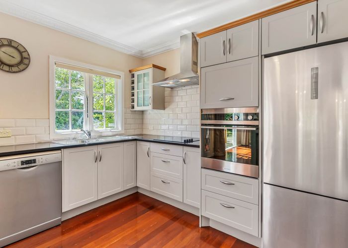  at 2 Tawera Road, Greenlane, Auckland