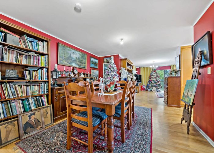  at 1041a Scenic Drive North, Swanson, Waitakere City, Auckland