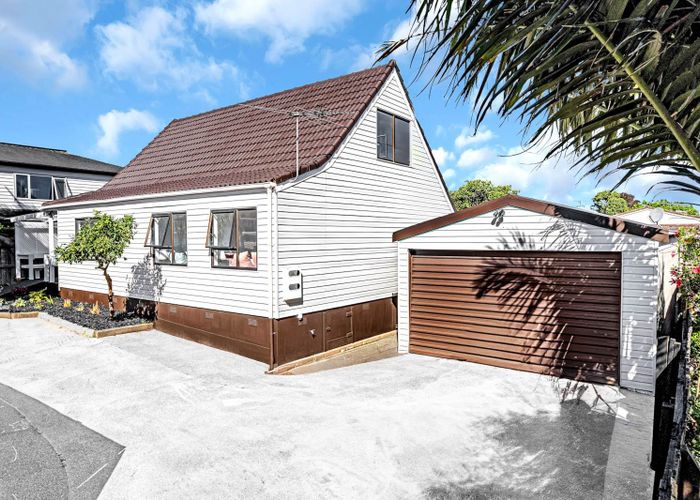  at 2/18 Elizabeth Avenue, Papatoetoe, Manukau City, Auckland