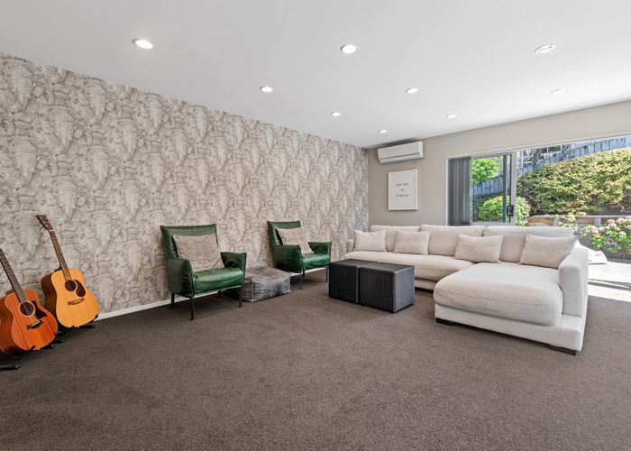  at 682C Beach Road, Browns Bay, North Shore City, Auckland