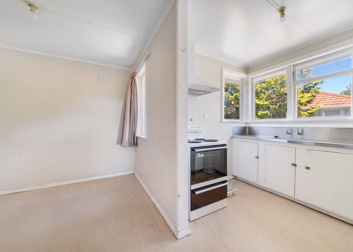  at 32 Larsen Street, Otara, Auckland