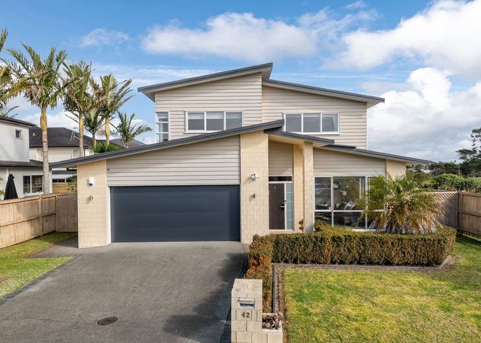  at 42 Laurel Oak Drive, Schnapper Rock, Auckland