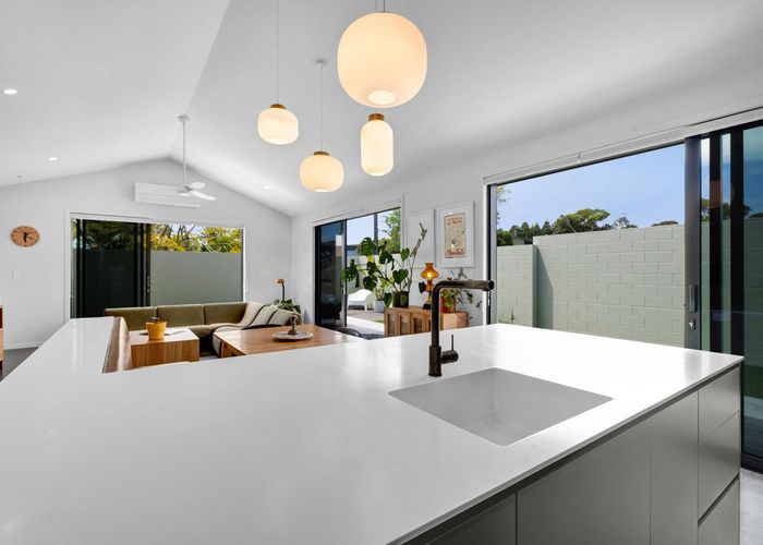  at 5 Hussey Street, Oakura, New Plymouth, Taranaki