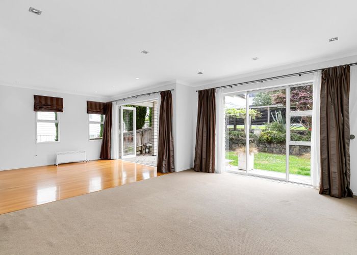  at 25 Newell Street, Point Chevalier, Auckland