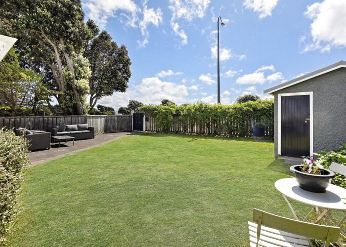  at 23 Marine Parade, Eastbourne, Lower Hutt