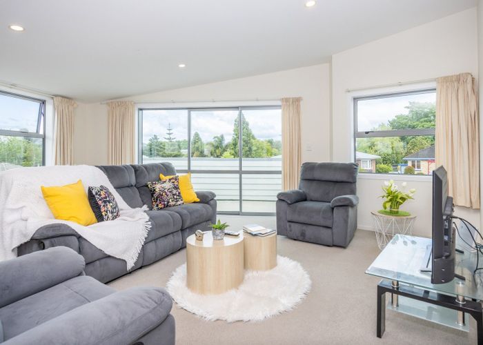  at 20B Kelvin Place, Hamilton East, Hamilton