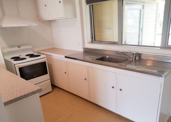  at 2/41A Tramway Rd, Beach Haven, North Shore City, Auckland