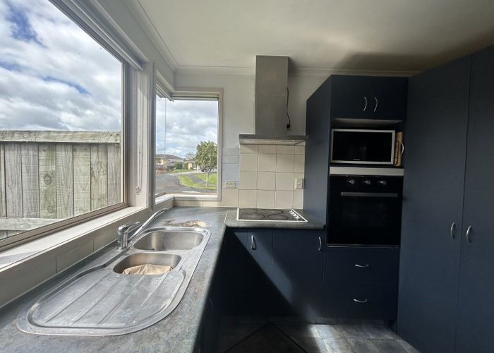  at 2 Grevillea Place, Melville, Hamilton