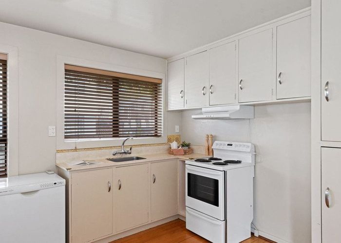  at 1/9 Geraldine Street, Edgeware, Christchurch