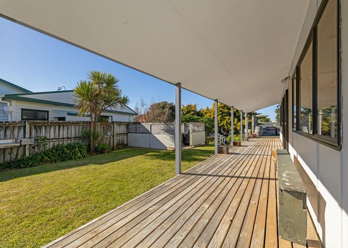  at 3 Tamarisk Drive, Riversdale Beach, Masterton