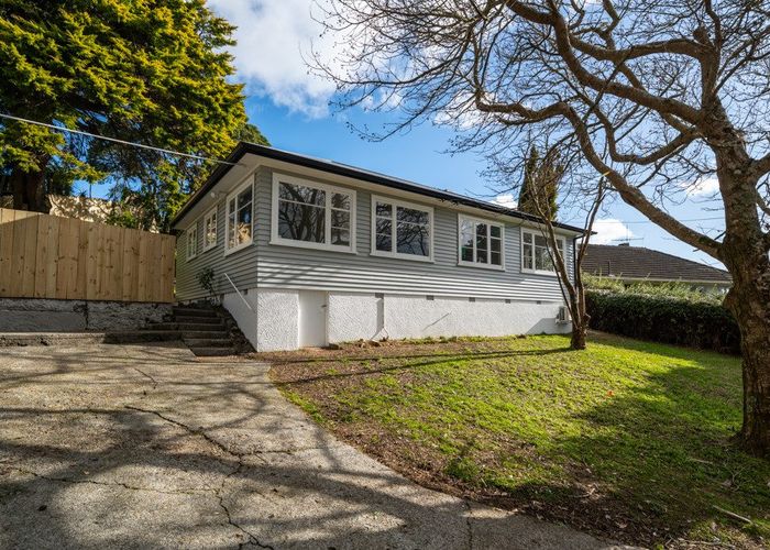  at 10 Berkshire Grove, Cannons Creek, Porirua