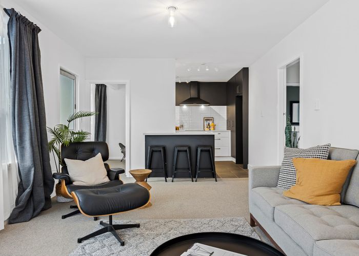  at 1/17 Frensham Crescent, Woolston, Christchurch