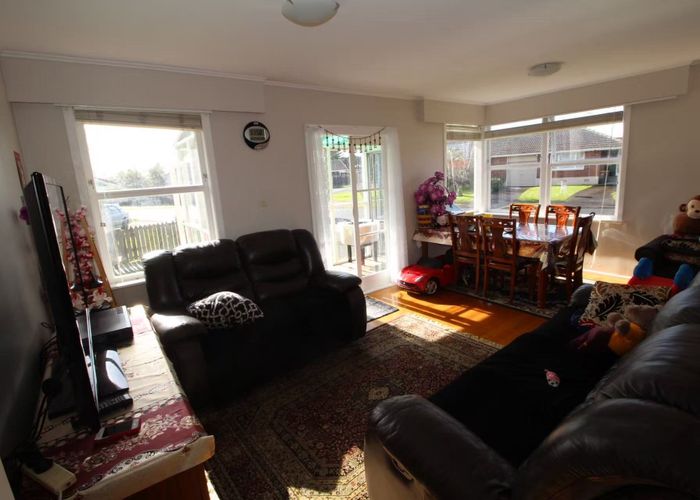  at 24 Dale Crescent, Pakuranga, Manukau City, Auckland