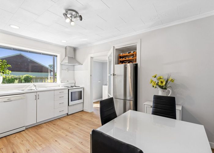  at 67 Coopers Road, Dallington, Christchurch