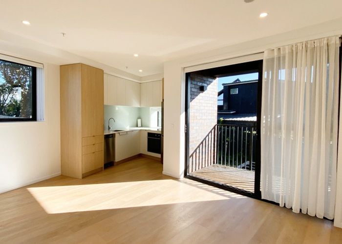  at 107/2 Finch Street, Morningside, Auckland City, Auckland