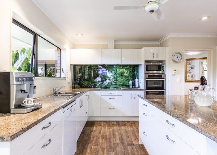  at 270 Te Moana Road, Waikanae