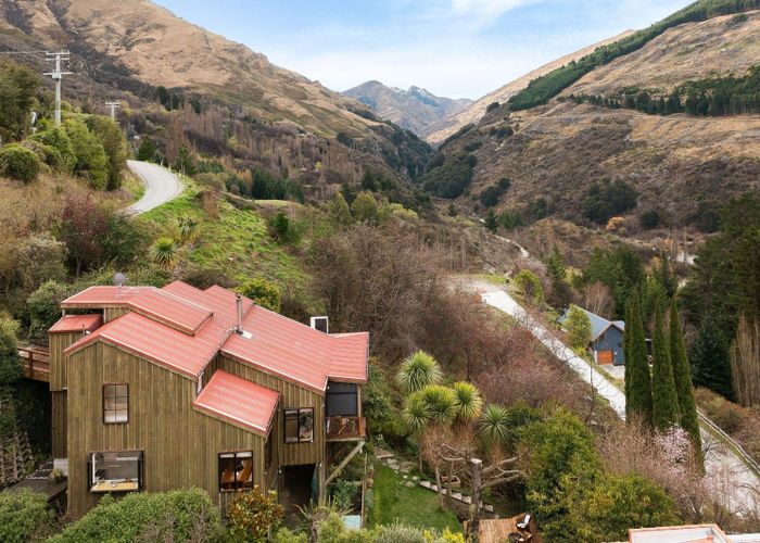  at 16 Moonlight Track, Arthurs Point, Queenstown