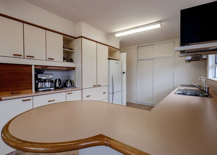  at 15 Domain Terrace, Karoro, Grey, West Coast