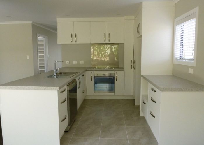  at 15 Ridgedale Crescent, Flagstaff, Hamilton, Waikato