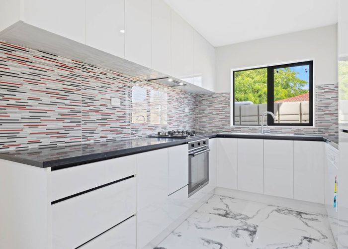  at 3/68 Maplesden Drive, Clendon Park, Manukau City, Auckland