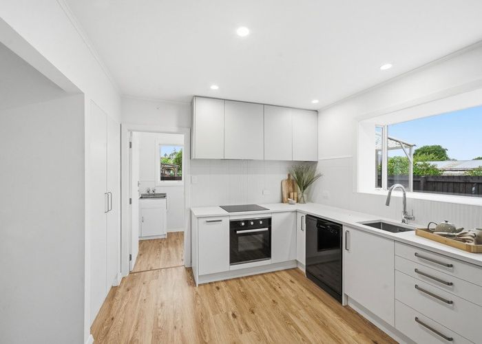  at 5 Betwin Avenue, Upper Riccarton, Christchurch City, Canterbury