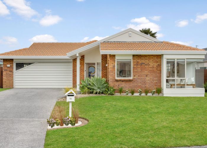  at 10 Amadeus Place, Northpark, Auckland