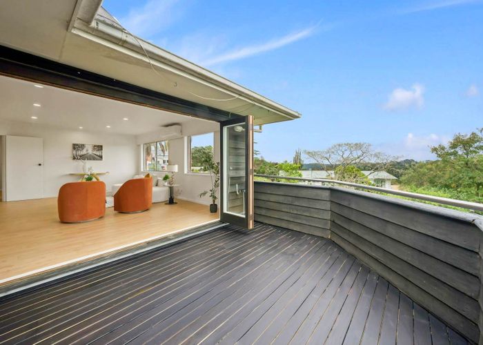  at 18 Vienna Place, Birkenhead, North Shore City, Auckland