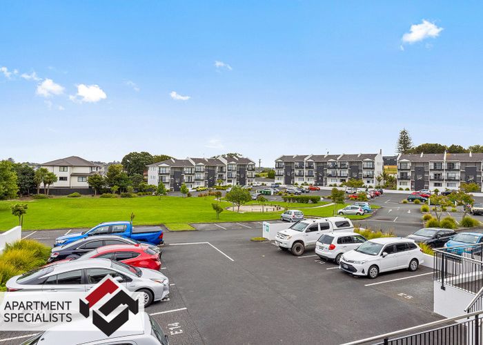  at 71 Spencer Road, Albany, North Shore City, Auckland