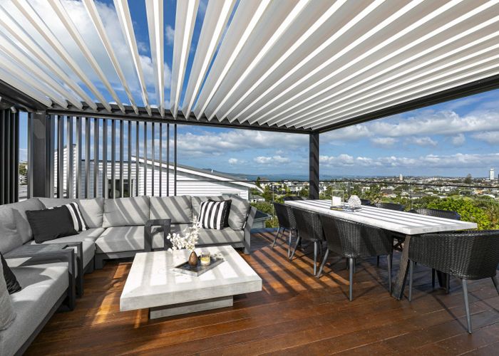  at 20 Parr Terrace, Castor Bay, Auckland