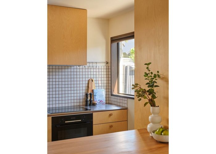 at 1/37 Augusta Street, Redcliffs, Christchurch City, Canterbury