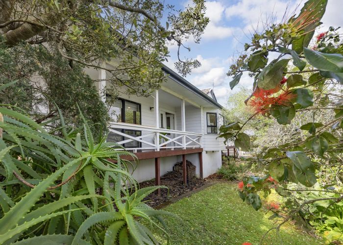  at 32 Moire Road, Massey, Waitakere City, Auckland