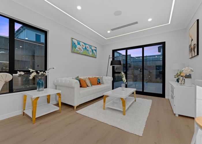  at 6 Tipu Road, Flat Bush, Manukau City, Auckland