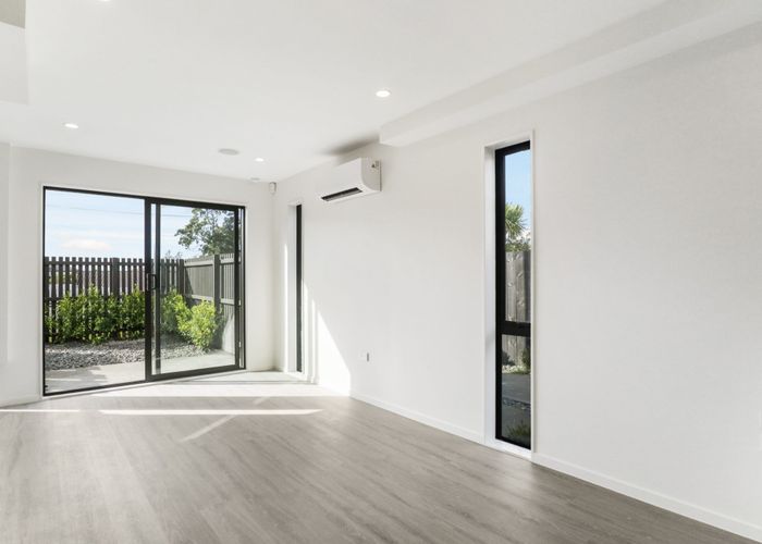  at 52A Rua Road, Glen Eden, Auckland