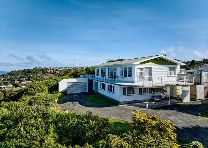  at 31 Pokohiwi Road, Normandale, Lower Hutt