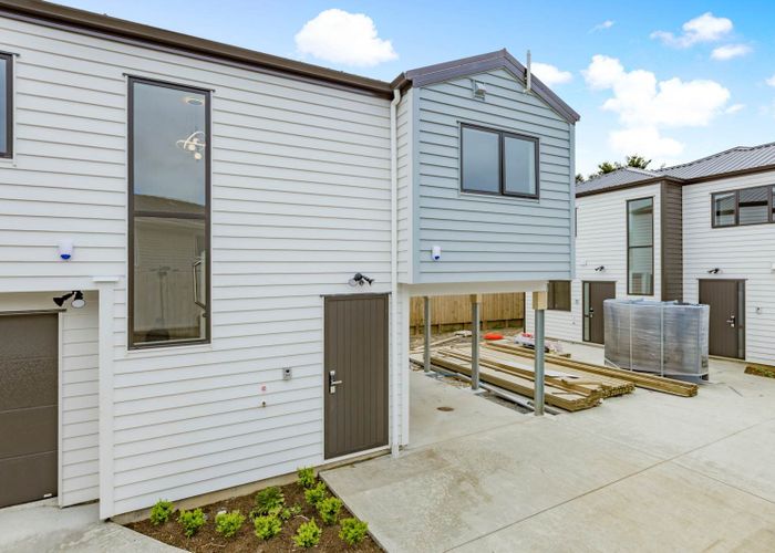  at Lot 4 / 8 Starling Place, Ranui, Waitakere City, Auckland