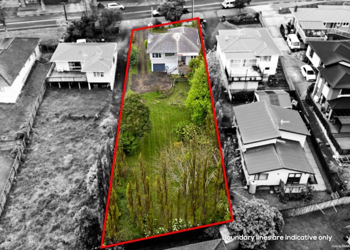  at 207 Sturges Road, Henderson, Waitakere City, Auckland