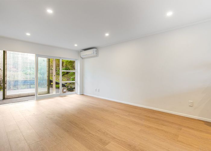  at 2/6 Griffen Park Road, Mount Roskill, Auckland City, Auckland